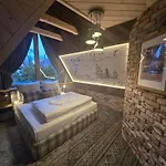 Kryjowka Pod Reglami * Ζακοπάνε