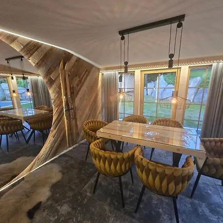 Kryjowka Pod Reglami Chalet *