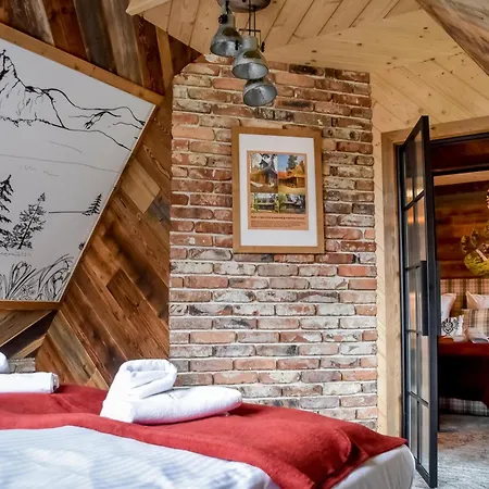 Kryjówka Pod Reglami Domek alpejski