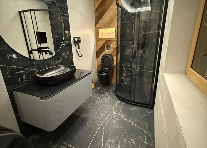 Kryjowka Pod Reglami زاكوباني