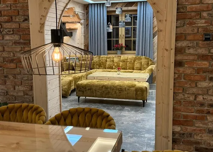 Kryjowka Pod Reglami * زاكوباني